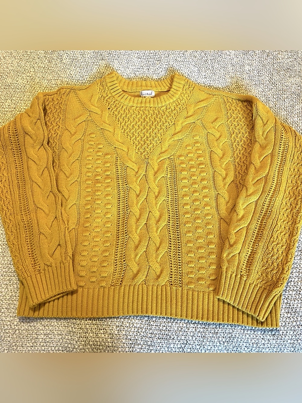 Hem & Thread Cable Knit Crewneck Sweater in Goldenrod Size Small